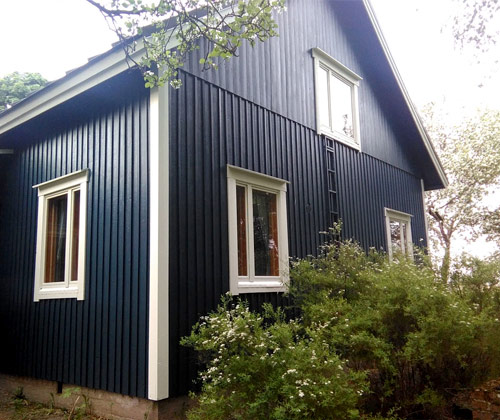 Kuva maalatusta omakotitalosta
